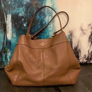 Coach Lexy Shoulder Bag!